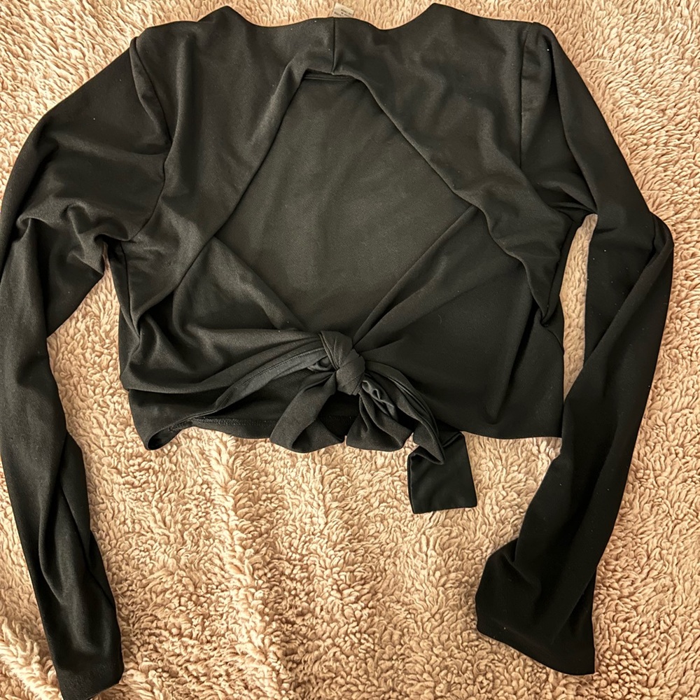 Backless crop top